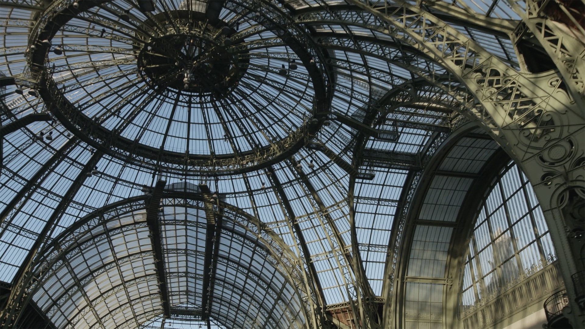 Le Grand Palais Paris en drone